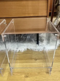 Paire de chevets en plexiglas — Michel Dumas pour Roche Bobois, années