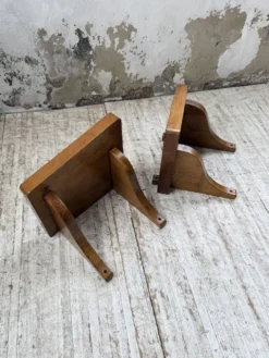 Paire de chevets muraux modernistes constructivistes