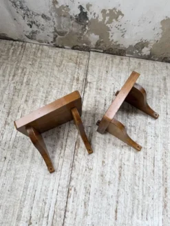 Paire de chevets muraux modernistes constructivistes