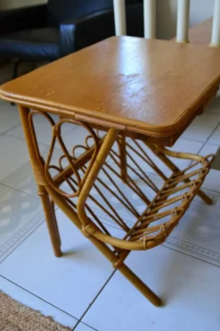 Paire de chevets rotin bambou années 70