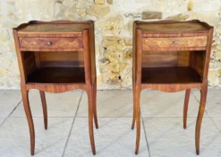 Paire de chevets , Style Louis XV en Palissandre