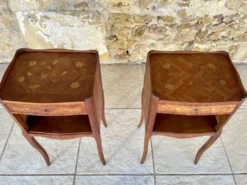 Paire de chevets , Style Louis XV en Palissandre