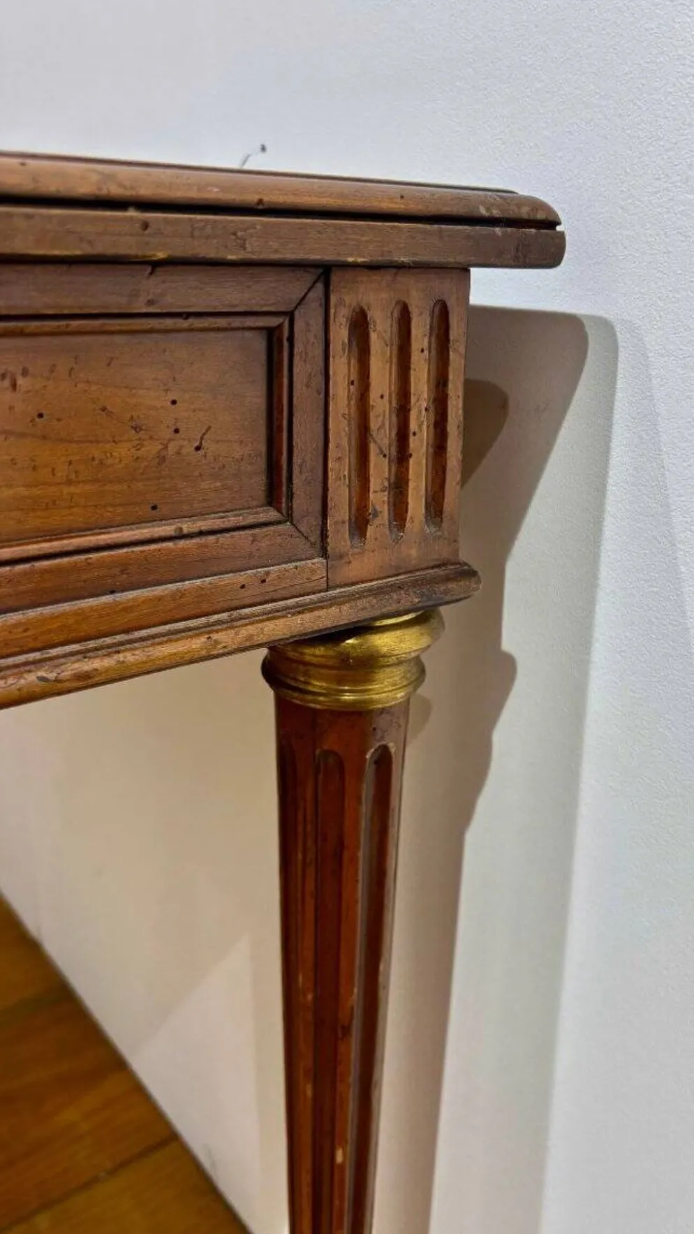 Paire de consoles de Style Louis XVI