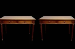 Paire de consoles de Style Louis XVI