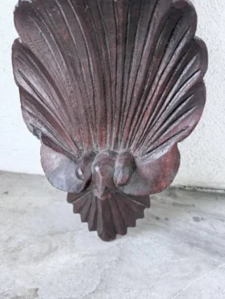 Paire de consoles murales sculptées italiennes