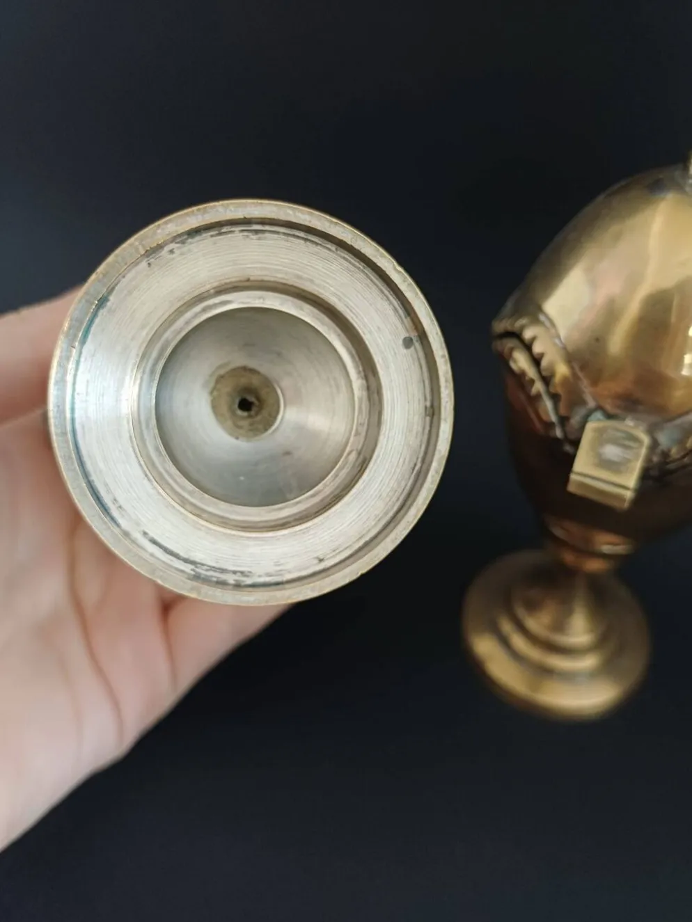 Paire de coquetiers anciens en laiton