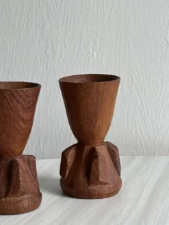 Paire de coquetiers en bois