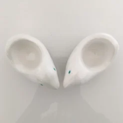 Paire de coquetiers oiseaux