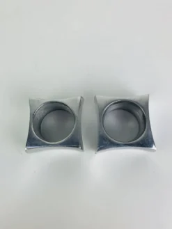 Paire de coquetiers ou ronds de serviette space age en alu, années 70