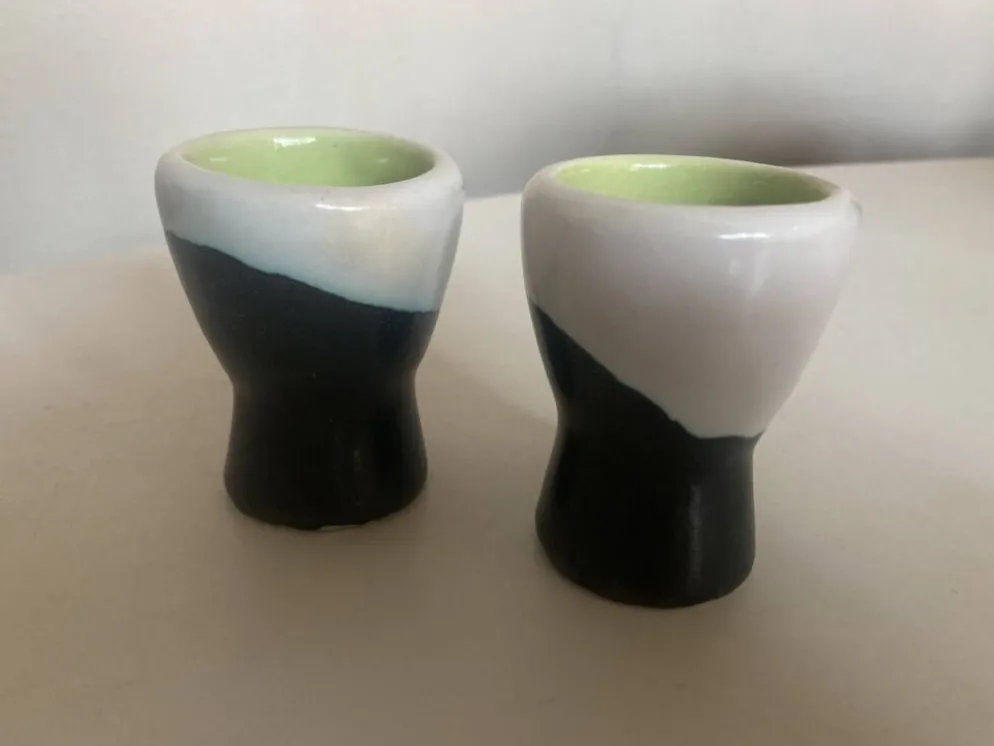 paire de coquetiers Vallauris 196O doublés verts