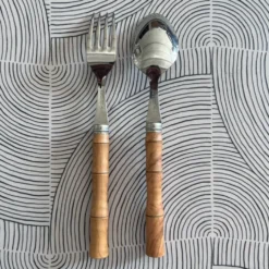 Paire de couverts en inox et buis