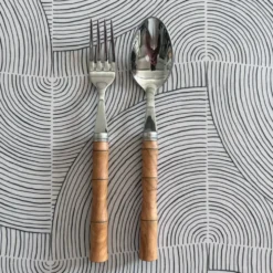 Paire de couverts en inox et buis
