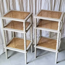 Paire de dessertes cannées