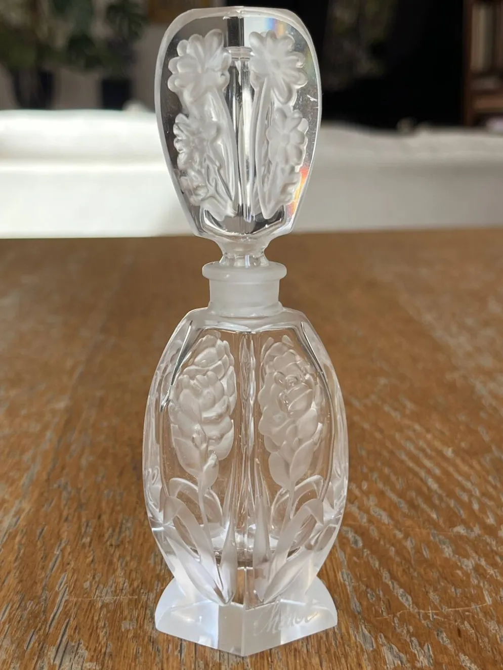 Paire de flacons à parfum anciens en cristal dépoli – Signés Charet