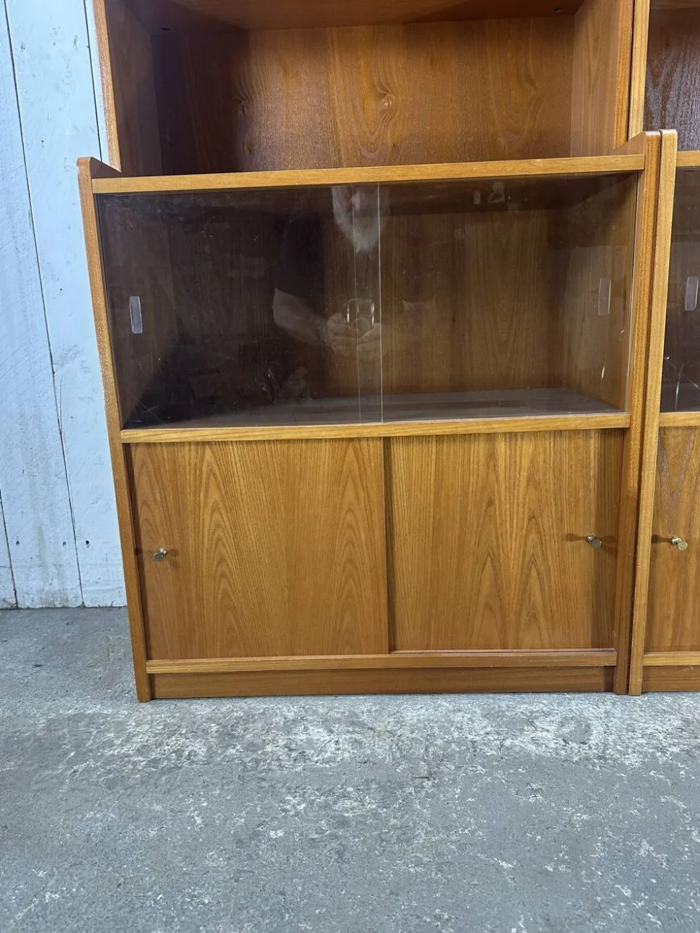Paire de grande bibliothèques vitrines vintage en bois – années 60/70