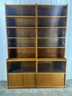 Paire de grande bibliothèques vitrines vintage en bois – années 60/70