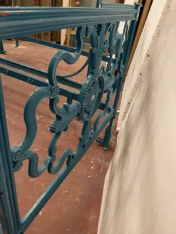 Paire de lit de style Empire en fonte patiné XX siècle