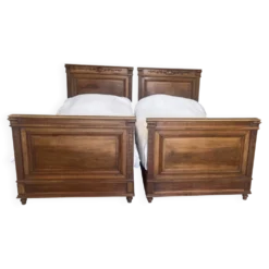 Paire de lits anciens en bois massif - Style 1900 / Campagne chic