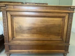 Paire de lits anciens en bois massif - Style 1900 / Campagne chic