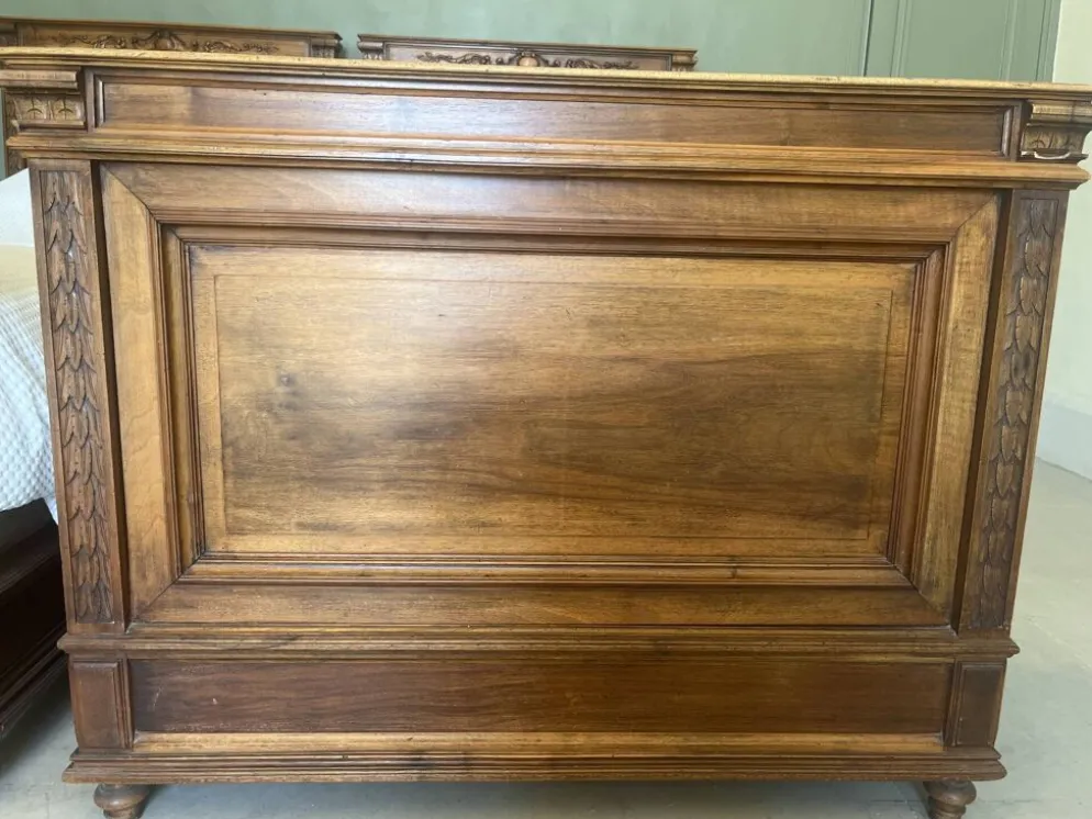 Paire de lits anciens en bois massif - Style 1900 / Campagne chic