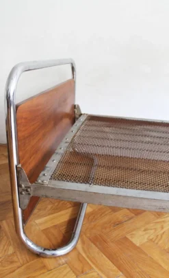 Paire de lits modernistes des années 1930