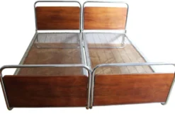 Paire de lits modernistes des années 1930