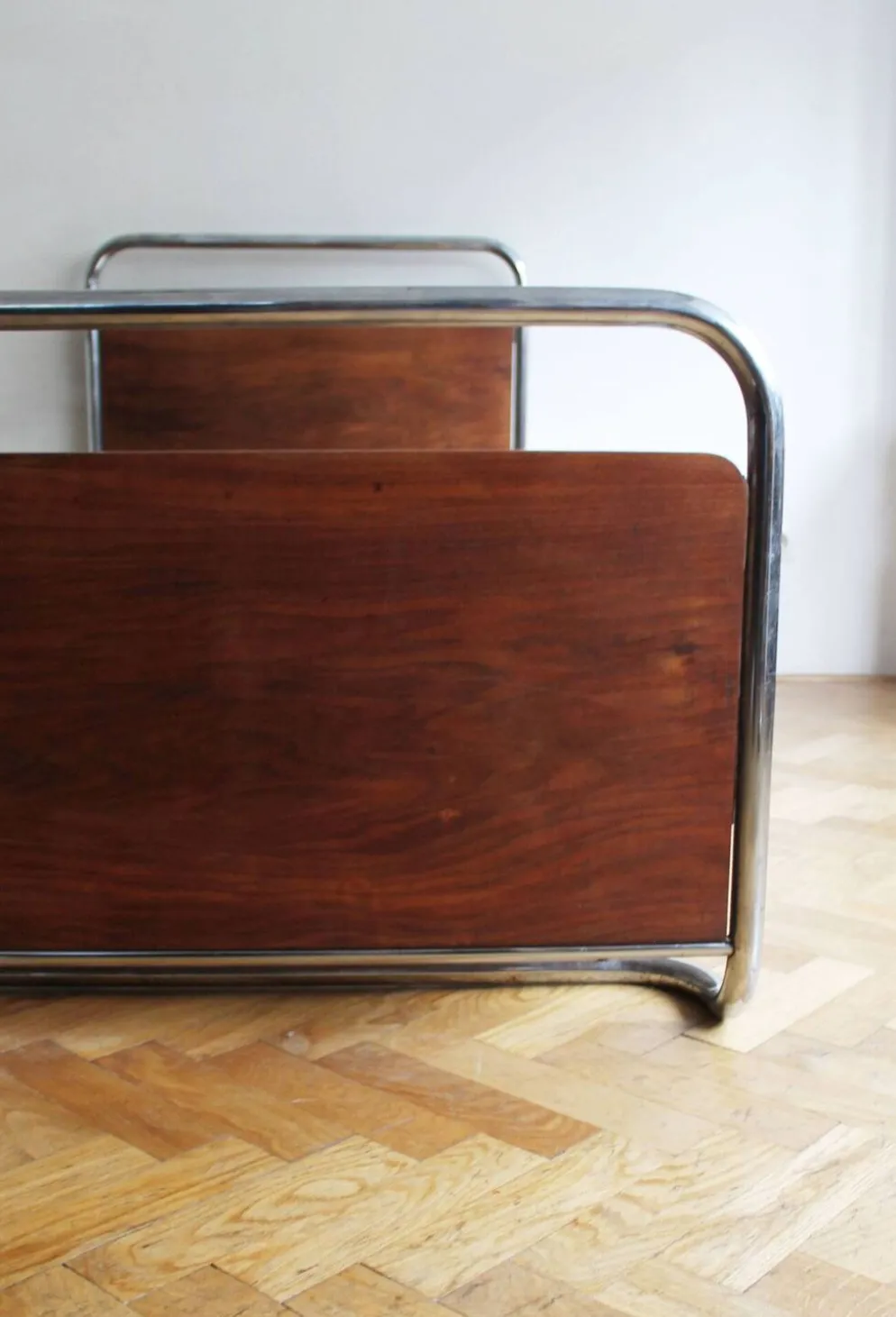 Paire de lits modernistes des années 1930