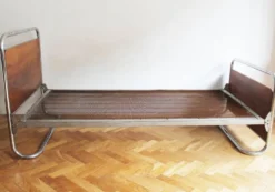 Paire de lits modernistes des années 1930