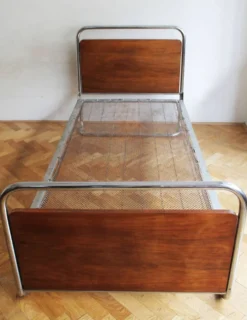 Paire de lits modernistes des années 1930
