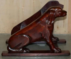Paire de marches de bibliothèque en bois dur avec chiens sculptés, style Regency
