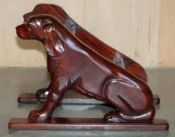 Paire de marches de bibliothèque en bois dur avec chiens sculptés, style Regency