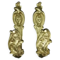 Paire d'embrasses style Rocaille / Rococo du XIXe - bronze doré