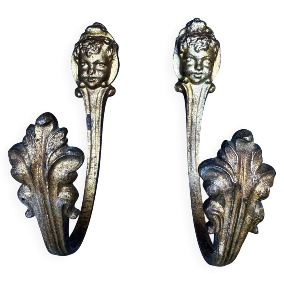 Paire de patère embrasse en bronze putti signé époque Art Nouveau