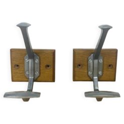 Paire de patères aluminium vintage
