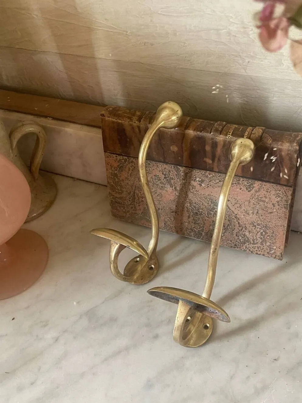 Paire de patères boules en laiton, XIXème