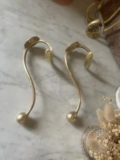 Paire de patères boules en laiton, XIXème