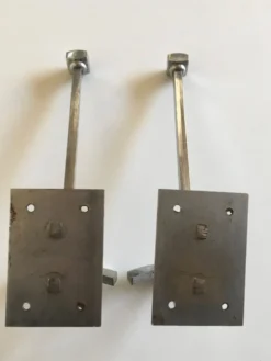 Paire de patères chromées 60