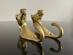 Paire de patères en bronze - Italie, années 1950