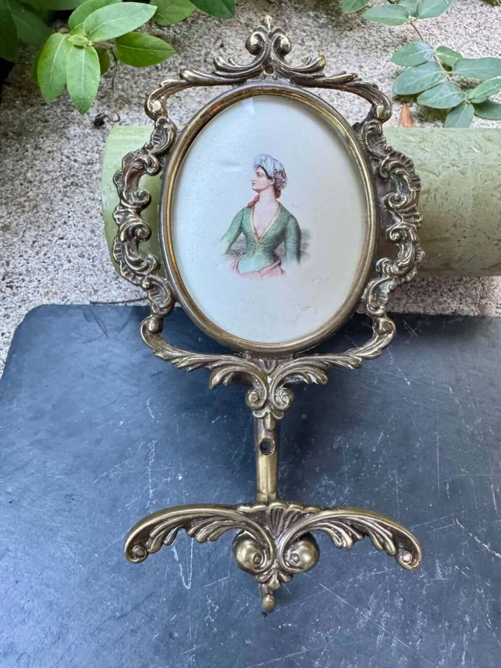 Paire de patères en laiton baroque