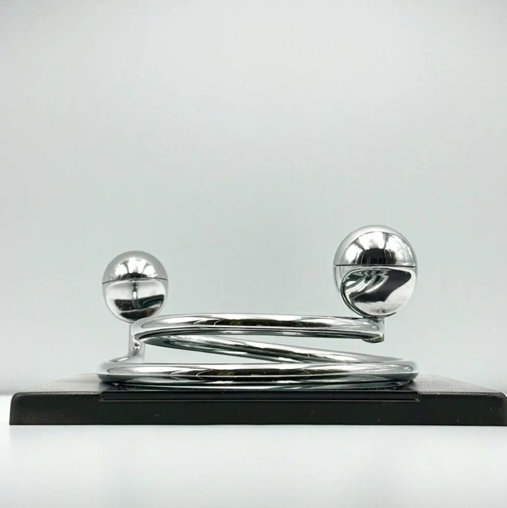 Paire de patères Space Age italiennes avec miroir Goffredo Reggiani des années.
