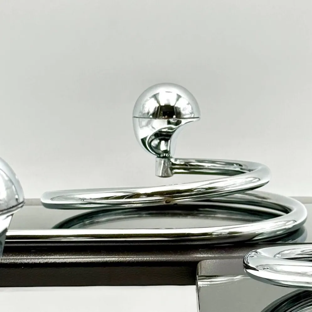 Paire de patères Space Age italiennes avec miroir Goffredo Reggiani des années.