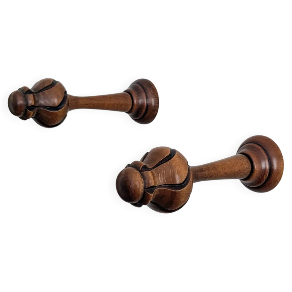 Paire de patères vintage en bois tourné – boutons sculptés