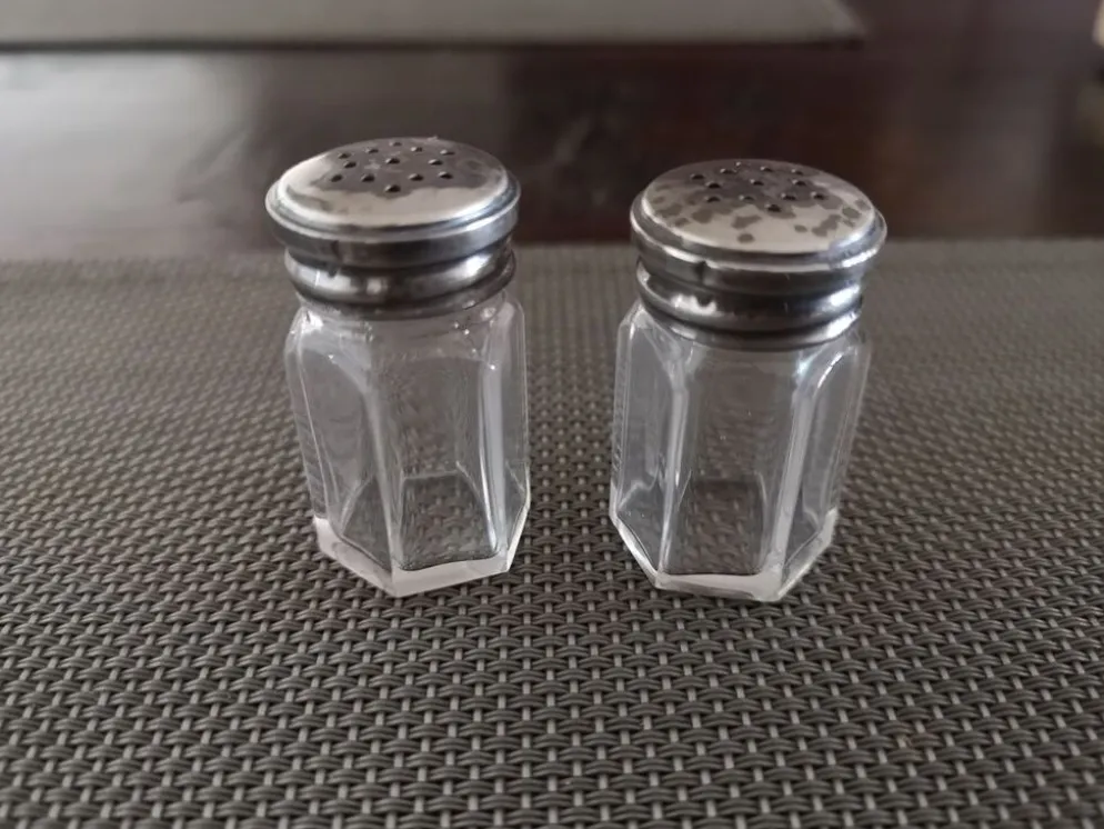 Paire de petites salières en cristal et métal argenté période art déco