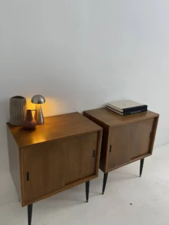 Paire de petits buffets vintage