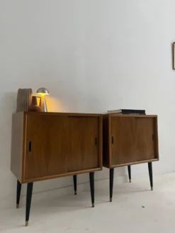 Paire de petits buffets vintage