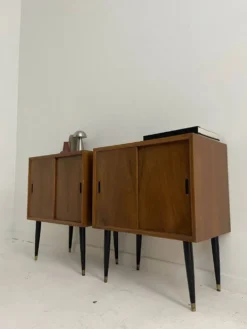 Paire de petits buffets vintage