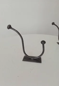 Paire de porte manteau brutaliste