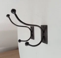 Paire de porte manteau brutaliste