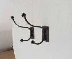 Paire de porte manteau brutaliste