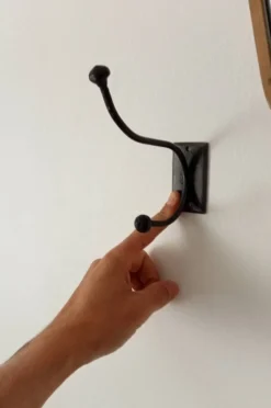 Paire de porte manteau brutaliste